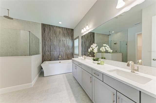 17725 ROOST PLACE, Lakewood Ranch, FL 34211