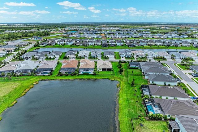 17725 ROOST PLACE, Lakewood Ranch, FL 34211