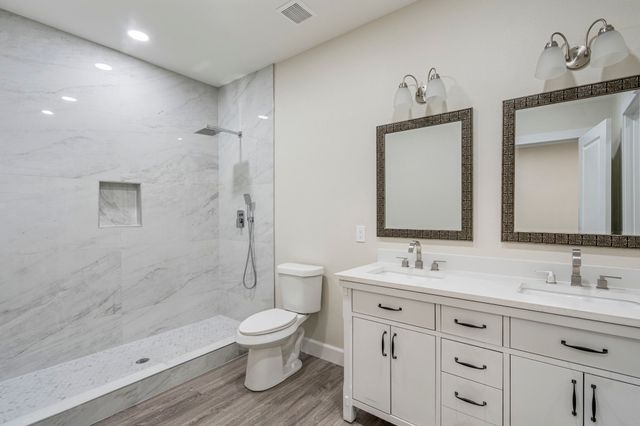 518 S Cockrell Hill Road, Cockrell Hill, TX 75211