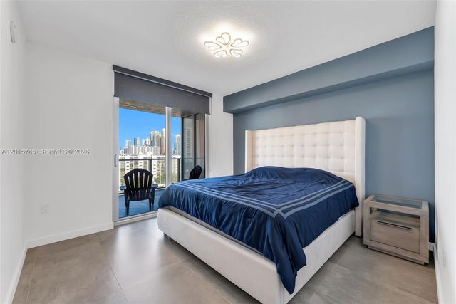 300 Sunny Isles Blvd 4-905, Sunny Isles Beach, FL 33160