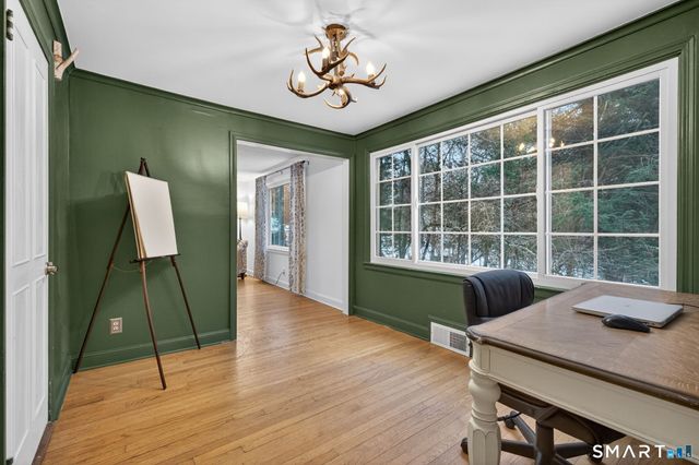 7 Grimes Brook Place, Simsbury, CT 06070