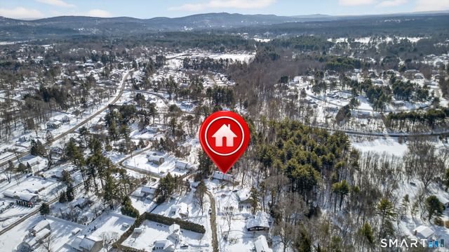 7 Grimes Brook Place, Simsbury, CT 06070