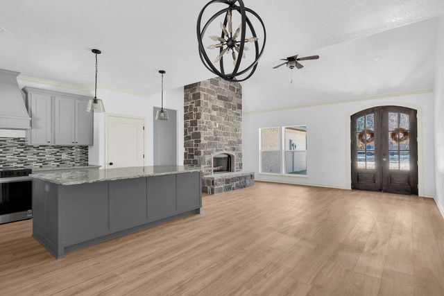 212 Lexington, Big Sandy, TX 75755