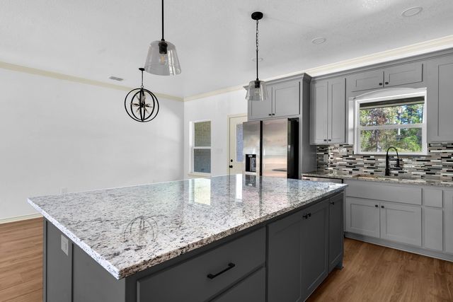 212 Lexington, Big Sandy, TX 75755