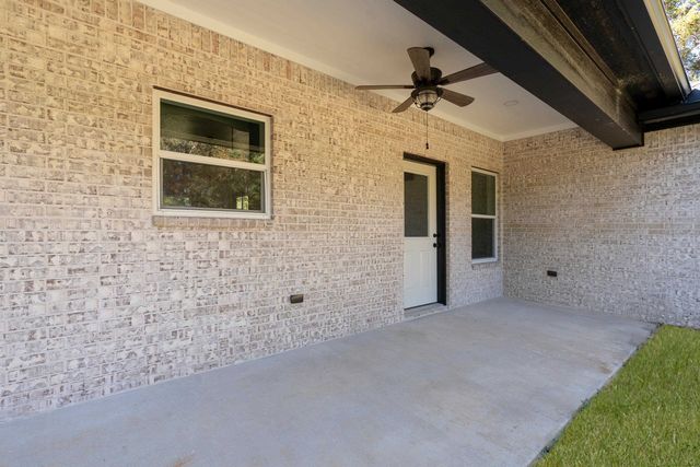 212 Lexington, Big Sandy, TX 75755