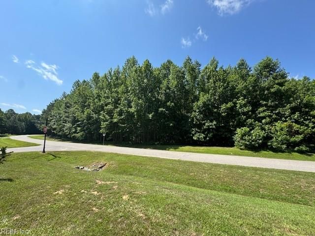 27 East West PW, Gloucester, VA 23061