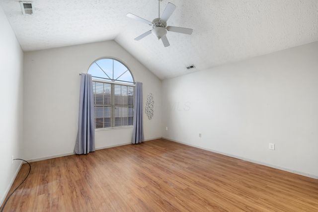 3839 Orchard Way, Powell, OH 43065