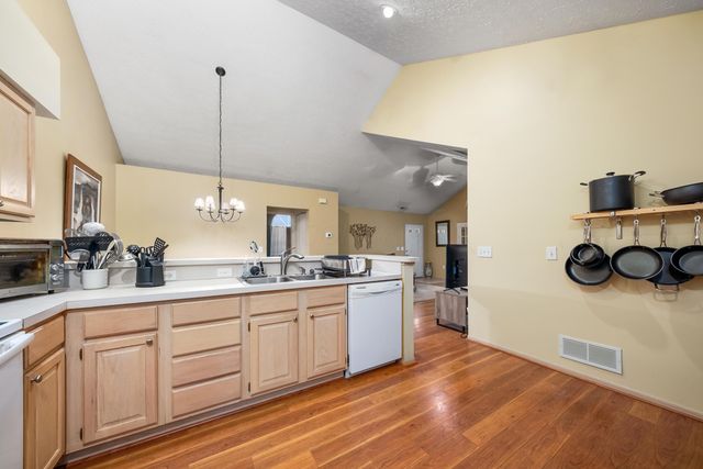 3839 Orchard Way, Powell, OH 43065