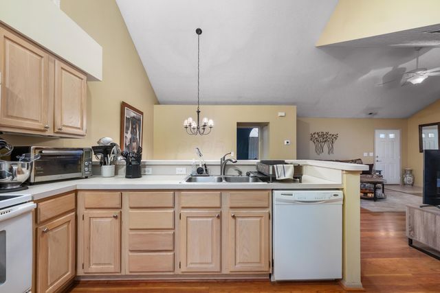 3839 Orchard Way, Powell, OH 43065