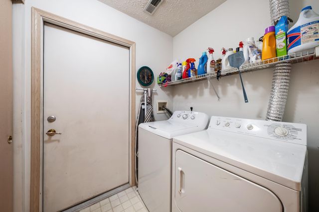 3839 Orchard Way, Powell, OH 43065