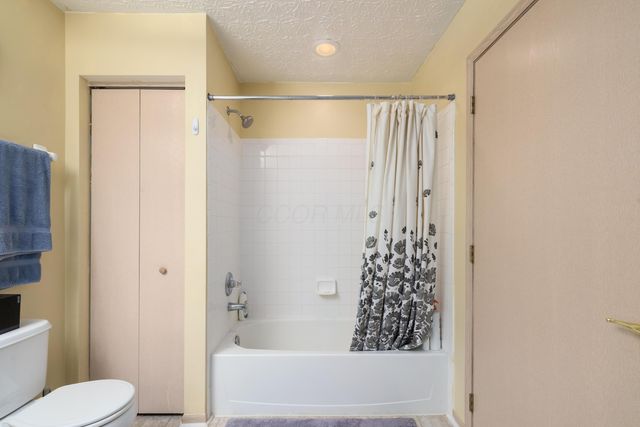 3839 Orchard Way, Powell, OH 43065