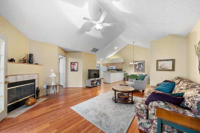 3839 Orchard Way, Powell, OH 43065