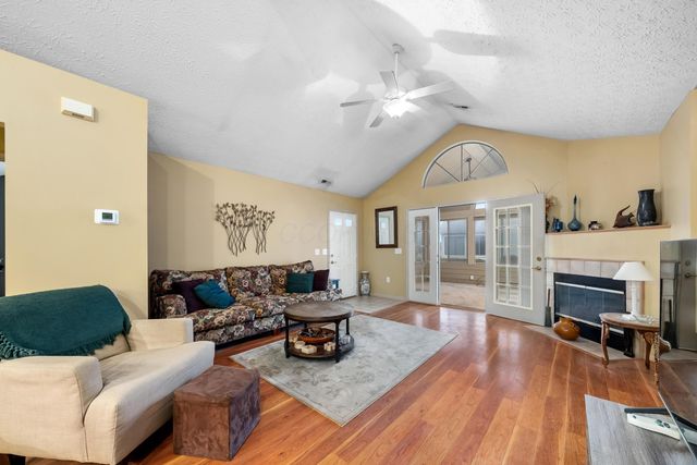 3839 Orchard Way, Powell, OH 43065