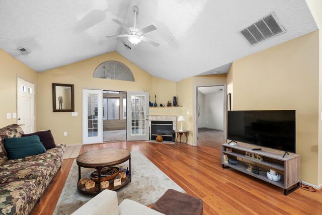 3839 Orchard Way, Powell, OH 43065