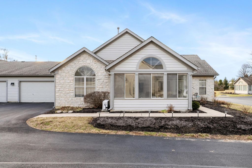 3839 Orchard Way, Powell, OH 43065