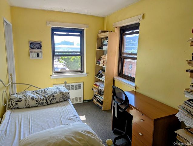 57-10 Junction Blvd 4G, Elmhurst, NY 11373