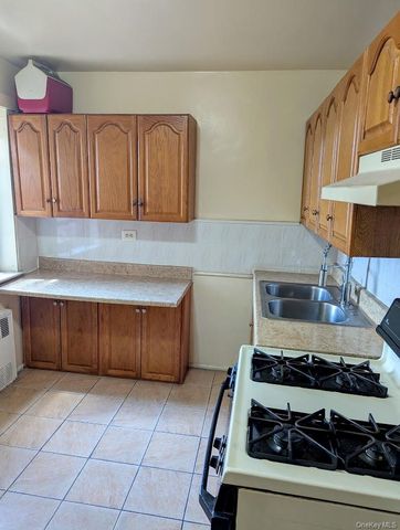 57-10 Junction Blvd 4G, Elmhurst, NY 11373