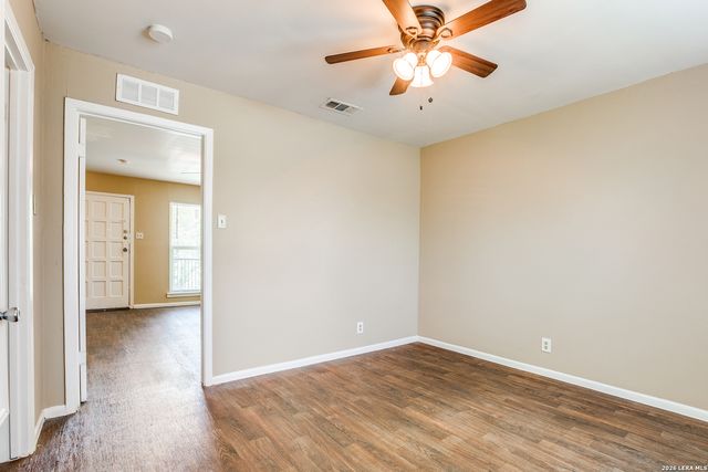 216 Lucas St Apt 2, San Antonio, TX 78209