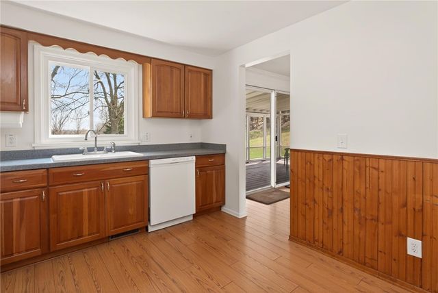 195 Cline Road, Farmington, NY 14564