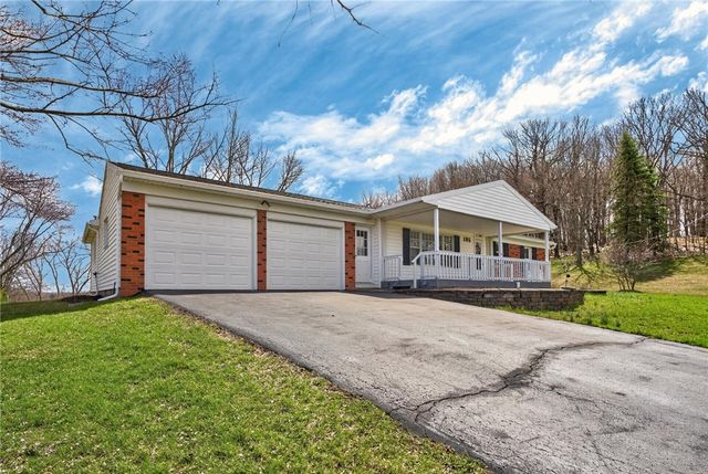 195 Cline Road, Farmington, NY 14564