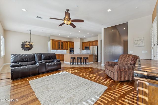 9915 E JENSEN Street, Mesa, AZ 85207