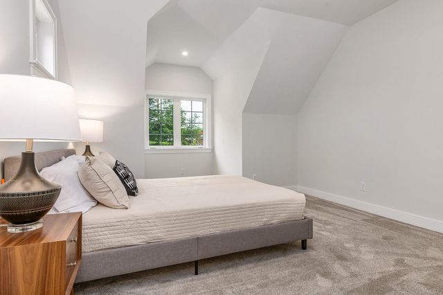 226 Oak Street, Dover, NH 03820