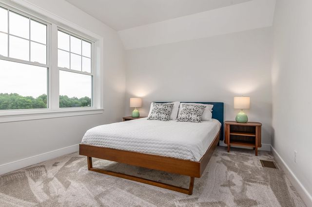 226 Oak Street, Dover, NH 03820