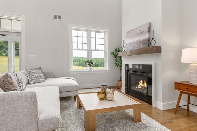 226 Oak Street, Dover, NH 03820