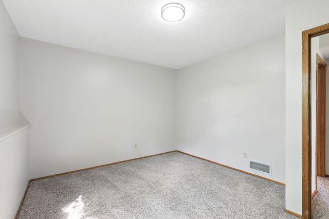 2515 Royals Drive, Minnetonka, MN 55305