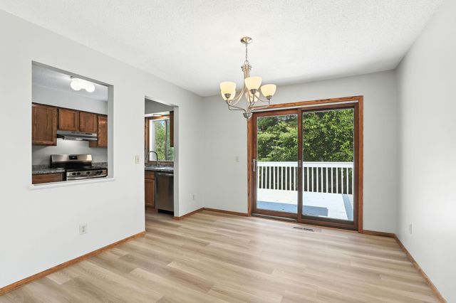 2515 Royals Drive, Minnetonka, MN 55305