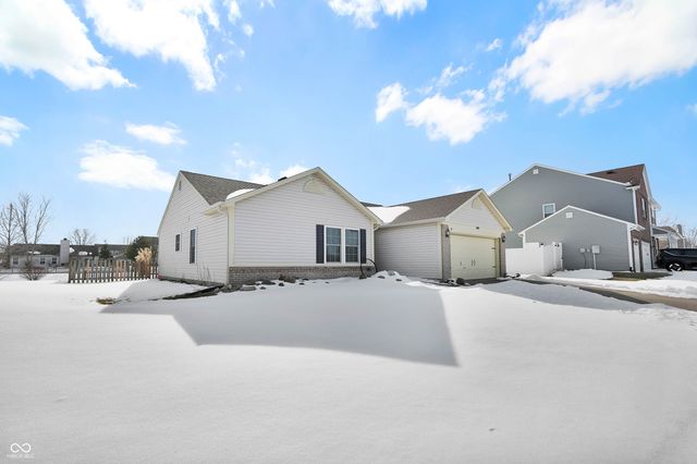 1779 Whisperwood Trail, Danville, IN 46122