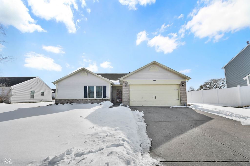 1779 Whisperwood Trail, Danville, IN 46122