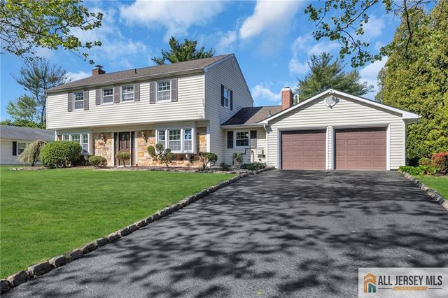 11 Midsummer Drive, Old Bridge, NJ 08857