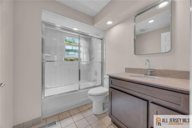 11 Midsummer Drive, Old Bridge, NJ 08857