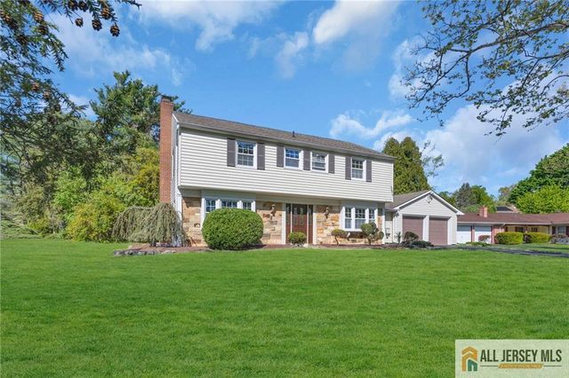 11 Midsummer Drive, Old Bridge, NJ 08857