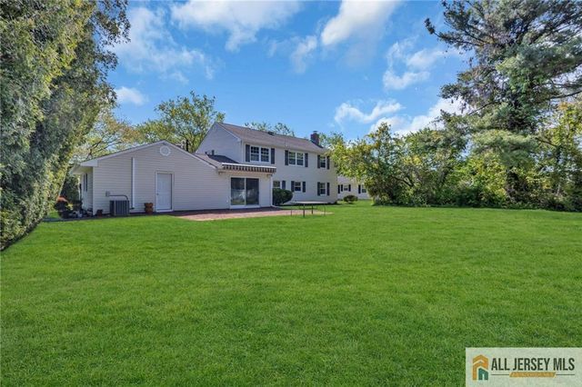 11 Midsummer Drive, Old Bridge, NJ 08857