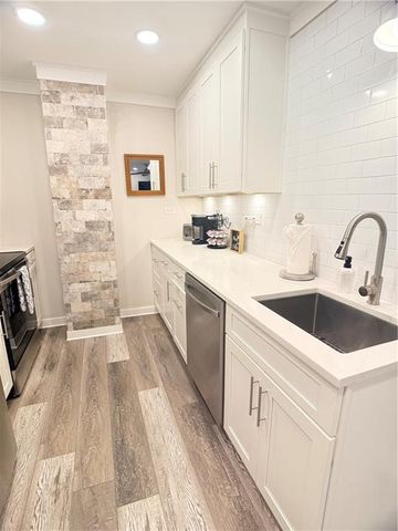300 Peachtree Street NE 4F, Atlanta, GA 30308