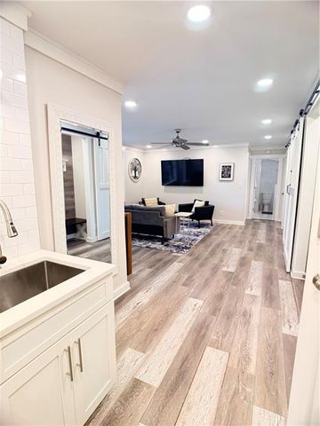 300 Peachtree Street NE 4F, Atlanta, GA 30308