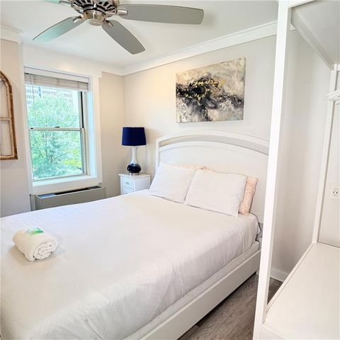 300 Peachtree Street NE 4F, Atlanta, GA 30308