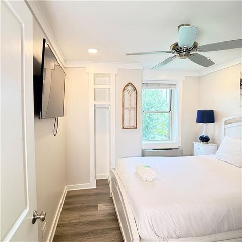 300 Peachtree Street NE 4F, Atlanta, GA 30308