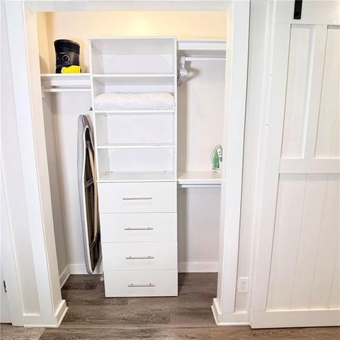 300 Peachtree Street NE 4F, Atlanta, GA 30308