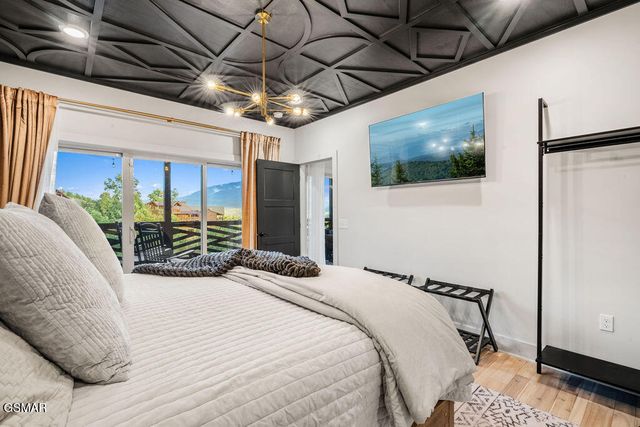 839 Deer Path Lane, Gatlinburg, TN 37738