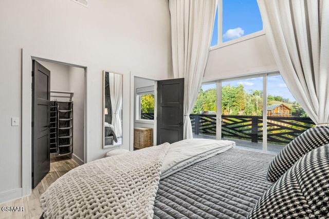 839 Deer Path Lane, Gatlinburg, TN 37738