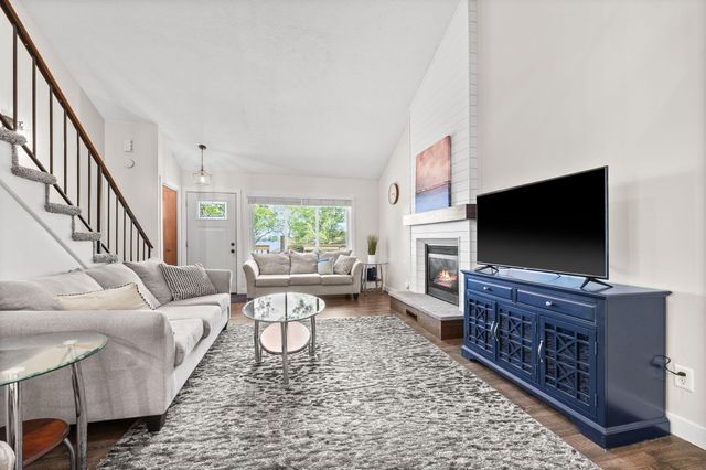 1809 Hillside Lane, Buffalo, MN 55313