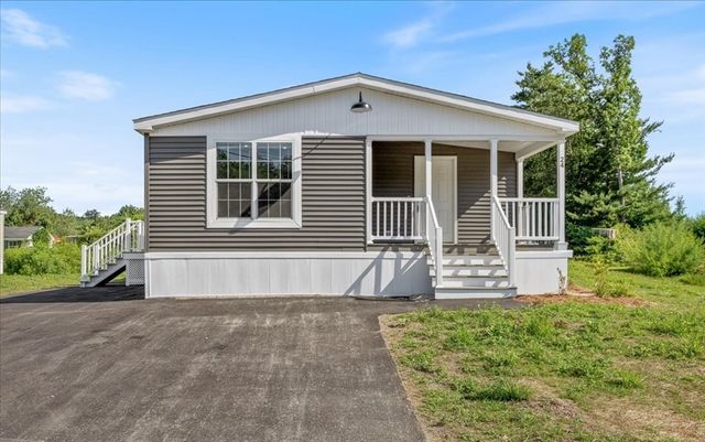 29 Lowell 24, Salem, NH 03079