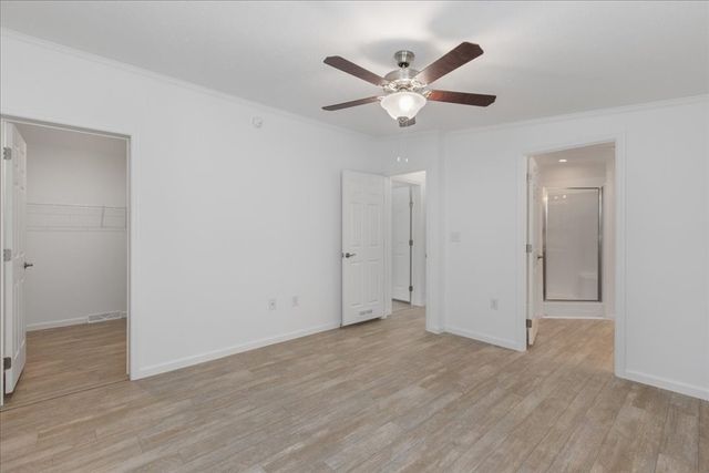 29 Lowell 24, Salem, NH 03079