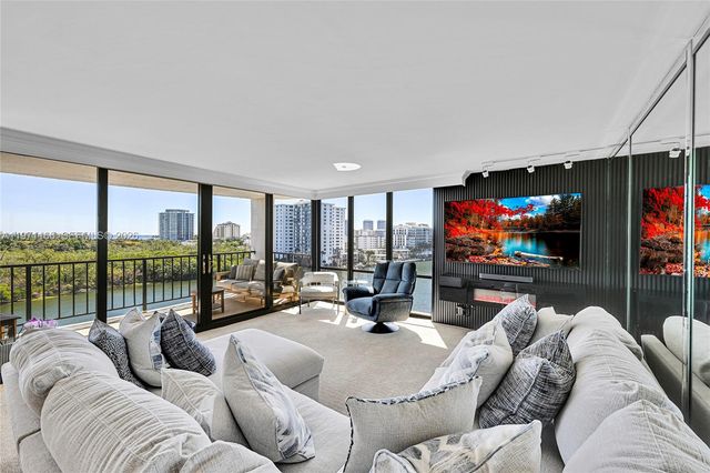 936 Intracoastal Dr 9H, Fort Lauderdale, FL 33304