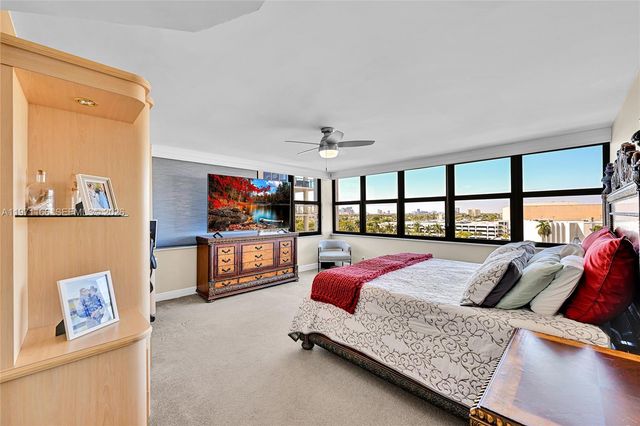 936 Intracoastal Dr 9H, Fort Lauderdale, FL 33304