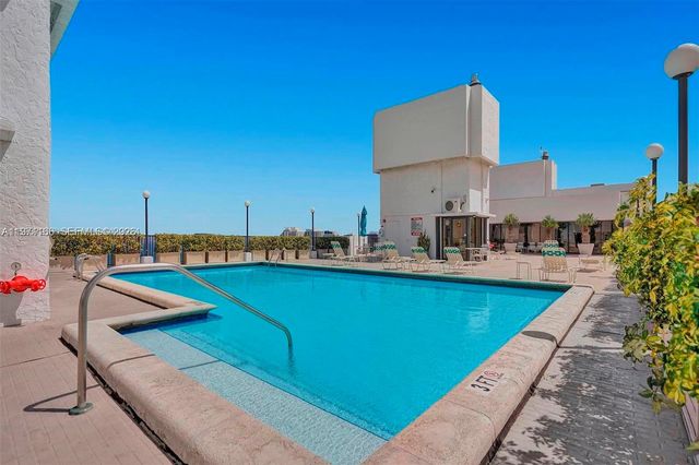 936 Intracoastal Dr 9H, Fort Lauderdale, FL 33304