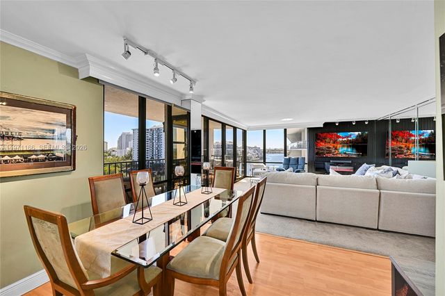 936 Intracoastal Dr 9H, Fort Lauderdale, FL 33304